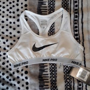 Girls medium size NWT Nike pro sports bra